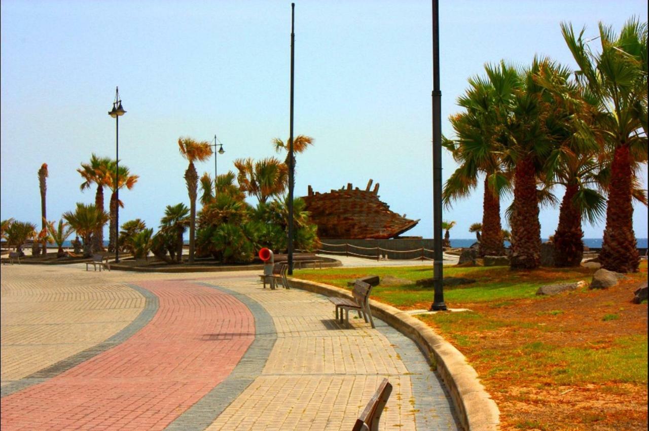 Arrecife Apartment Bagian luar foto